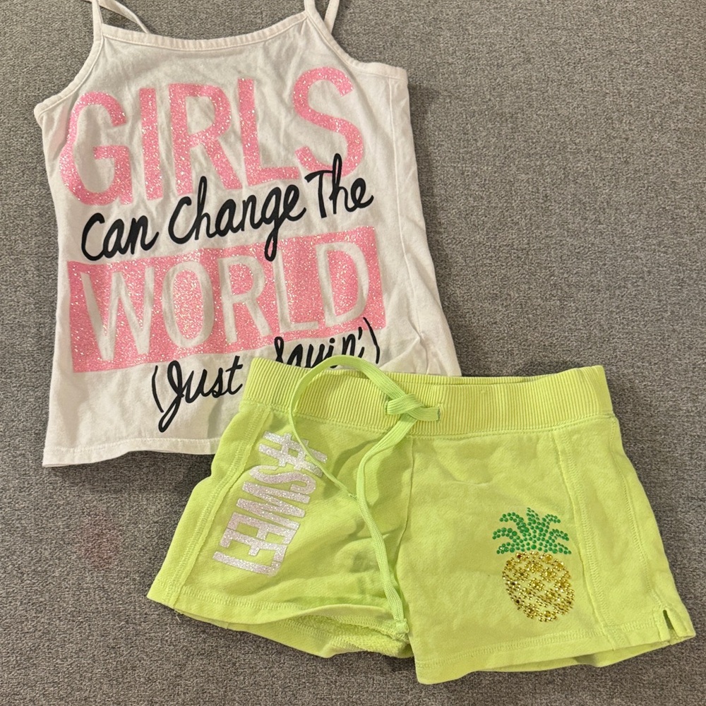 5/$15- Girls Graphic Tank and Pineapple Shorts Set